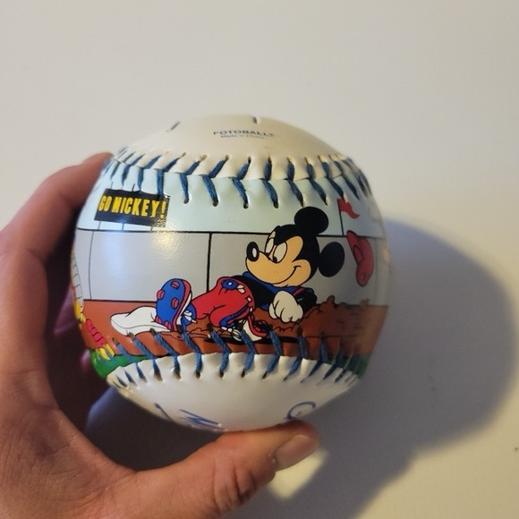 Disney Mickey Mouse Baseball - Picture 4 of 5